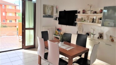 Luminoso appartamento con terrazzi in vendita a Rimini